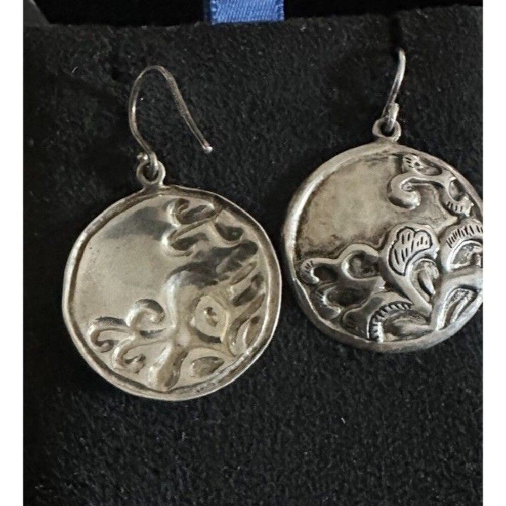 SILPADA Round "TIDAL WAVE" Disc EMBOSSED Earrings Hammered .925 Sterling Silver - Picture 6 of 7